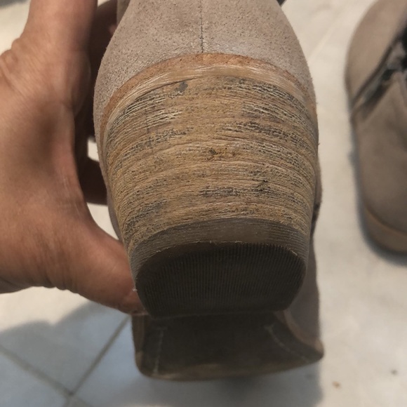 Sam Edelman "Petty' suede booties - Picture 5 of 8